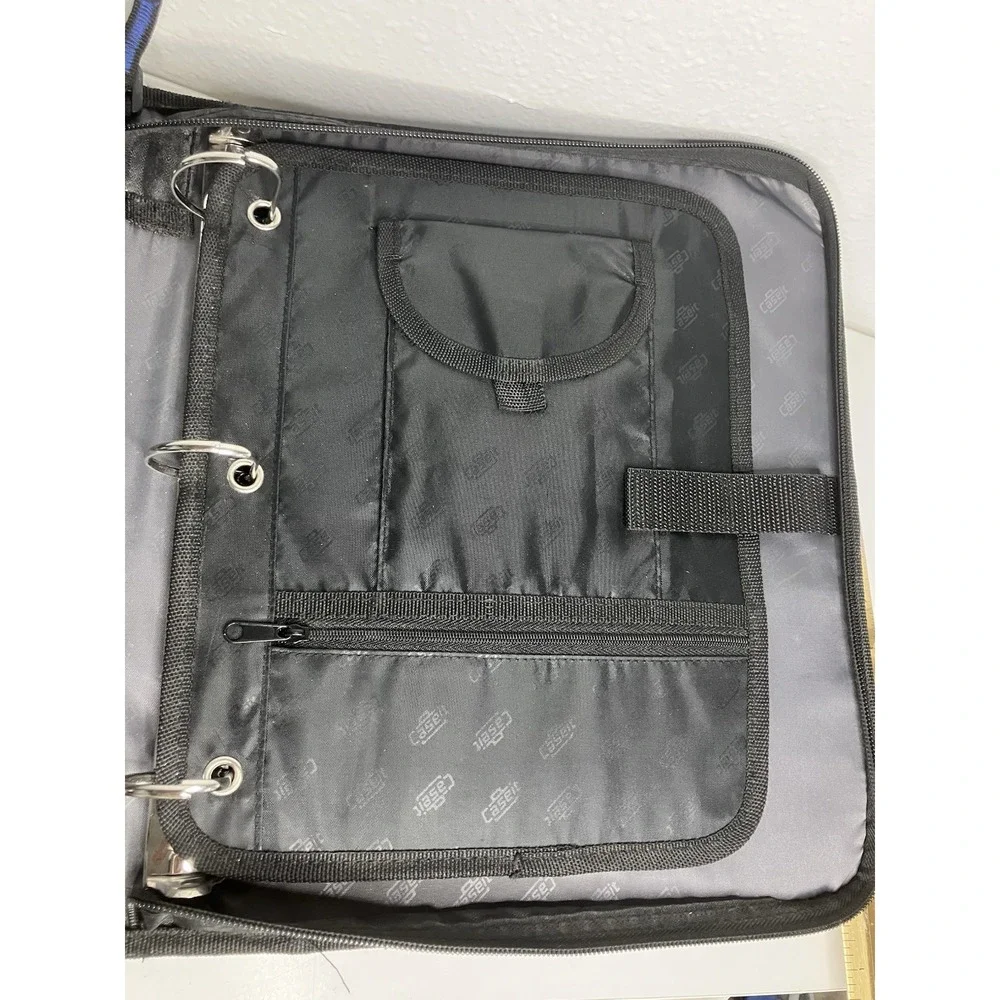 Case-It Dual Ring Zipper Binder Two D-Rings 3-4